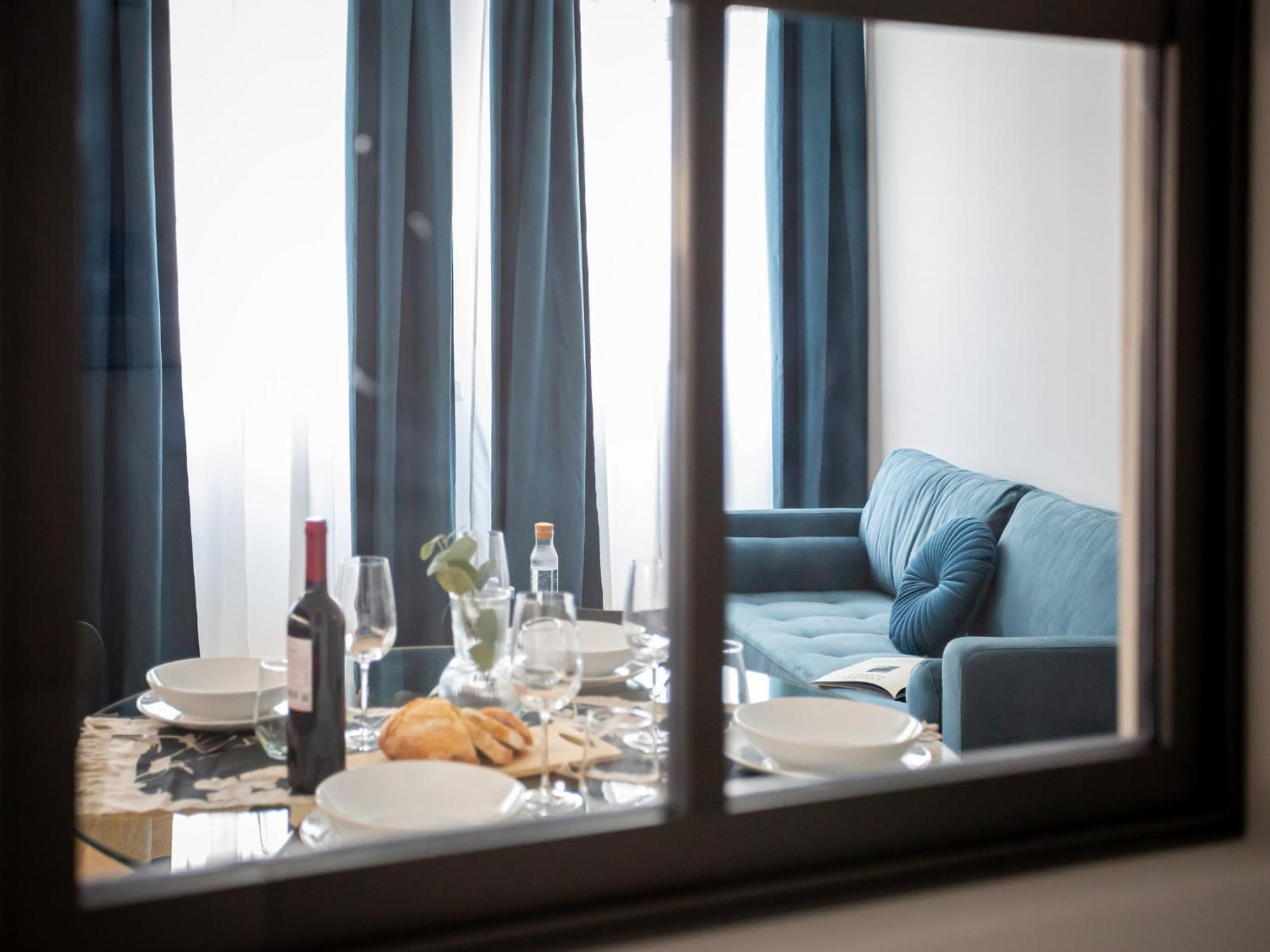 The Best Rent - Modern One Bedroom Apartment In San Babila Milão Exterior foto